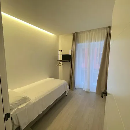 Edificio Reyes Catolicos Alicante Centro By Renthas Room photo
