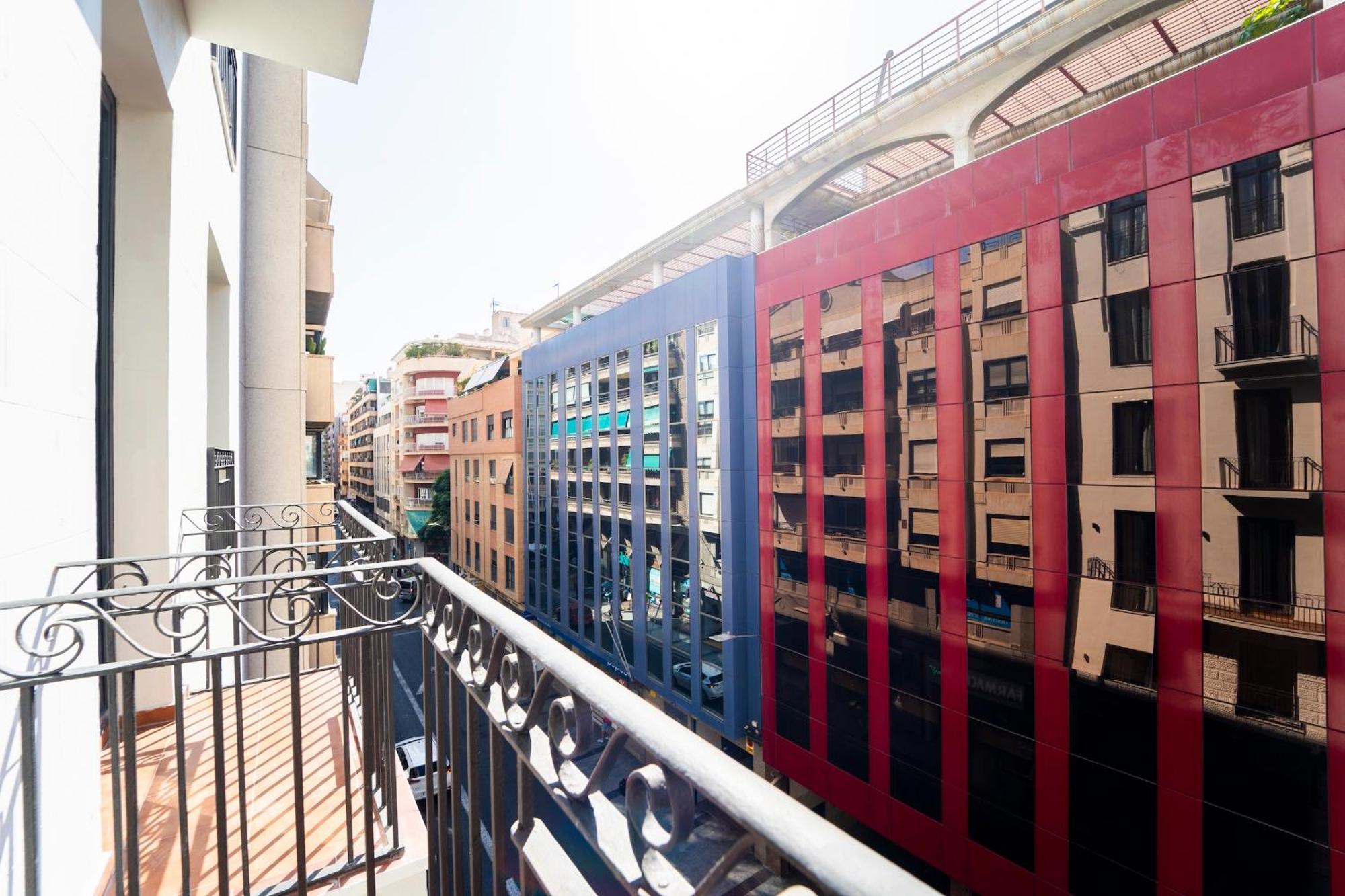 Edificio Reyes Catolicos Centro By Renthas Apartament